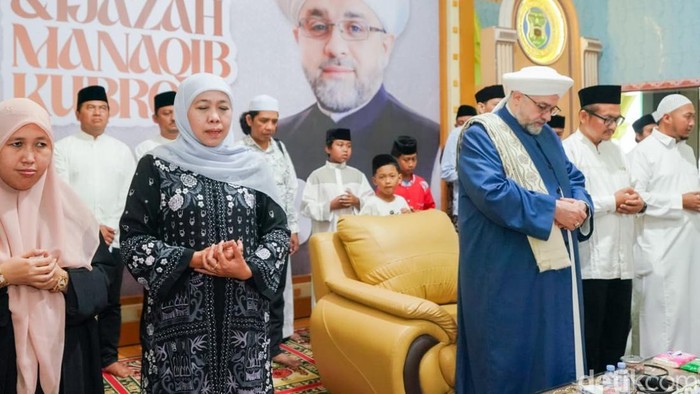 Gubernur Khofifah hadiri Maulid Nabi di Probolinggo