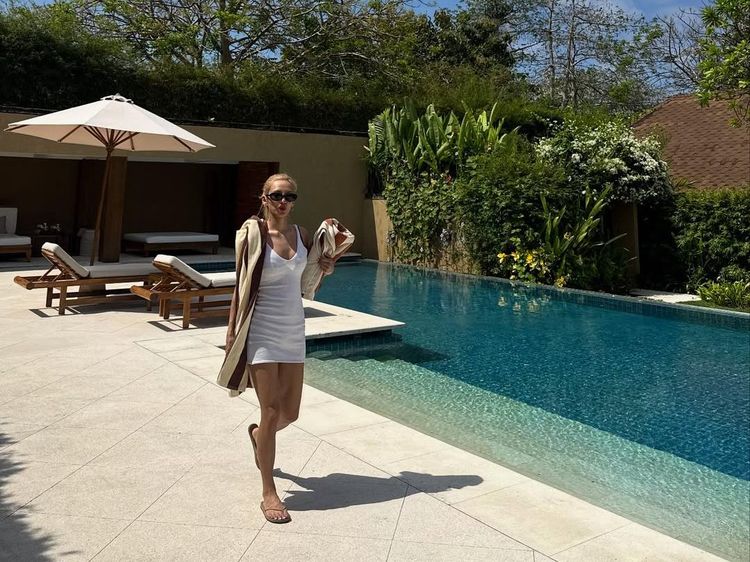 Hyoyeon Santai di Bali, Dikira Punya Vila Pribadi-Berpayung Kardus