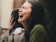 Kasih Ibu yang Menggetarkan Jiwa dalam Jangan Panggil Mama Kafir Kasih Ibu yang Menggetarkan Jiwa dalam Jangan Panggil Mama Kafir