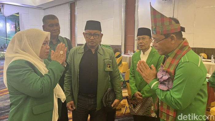 Ketua DPW PPP Sultra Rachmawati Badallah dan Plt Ketua Umum PPP Muhammad Mardiono.