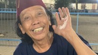 Mandra sudah berkecimpung di dunia hiburan sejak tahun 1980-an. Namun ia baru booming setelah main sinetron Si Doel Anak Sekolahan di 1994. (Foto: dok Instagram mandra_ys)