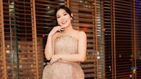 Naysila Mirdad mengaku memang menjaga badan. Aku gak strict banget, aku imbangin sama olahraga, sama makanannya yang tahu-tahu saja. Misal lagi makan banyak, besoknya aku kurangin, balance saja, ujarnya ditemui di kawasan Sudirman, Jakarta Selatan, kemarin. (Foto: dok Instagram naymirdad)
