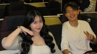 Nita Vior bersama sang suami, Vincent Kosasih, babymoon ke Jepang. (Foto: dok Instagram nitavior)
