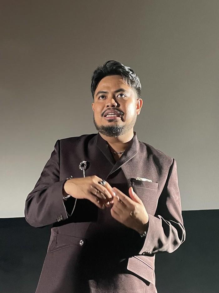 Komedian Rigen saat menghadiri acara Gala Premiere film Kang Solah From Kang Mak X Nenek Gayung di XXI Epicentrum, Kuningan, Jakarta Selatan, Sabtu (20/9/2025).
