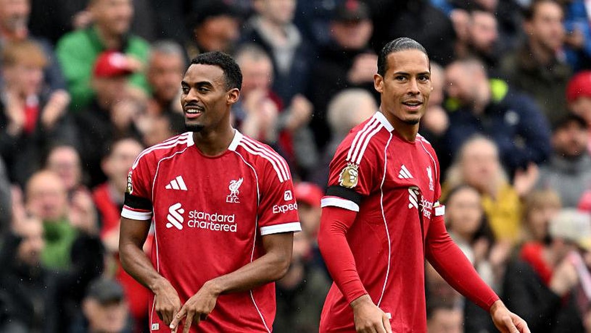 Virgil van Dijk terpukau melihat performa Ryan Gravenberch musim ini. (Liverpool FC via Getty Images/Liverpool FC)