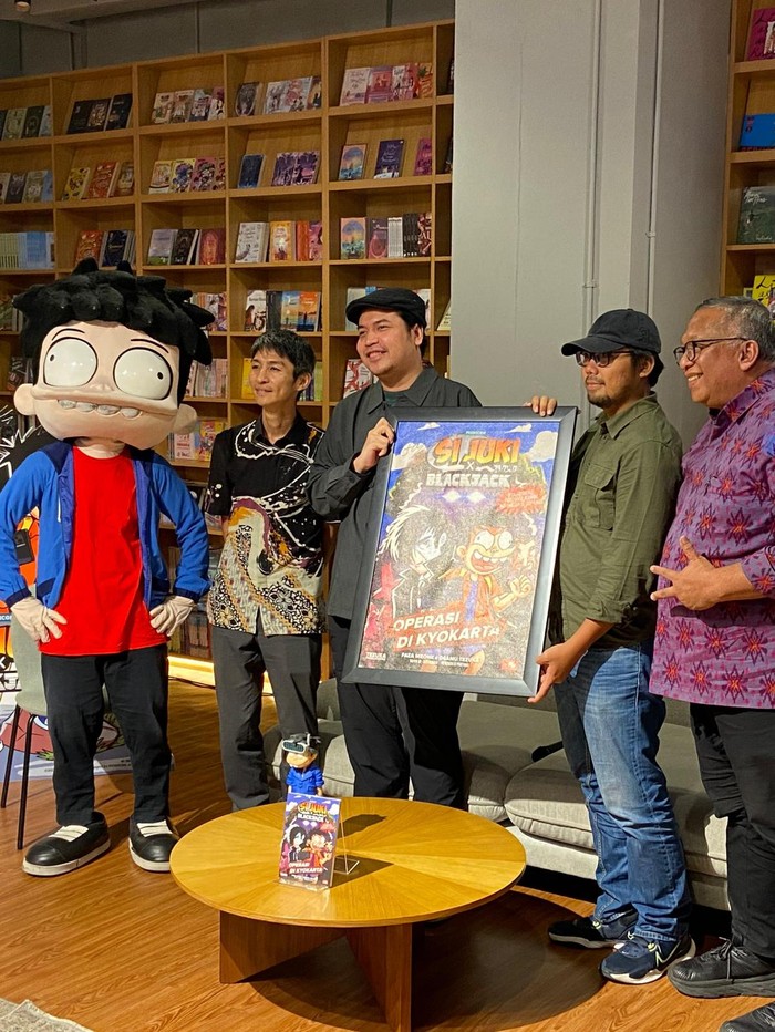 Si Juki Konferensi pers kolaborasi Si Juki dengan karakter ciptaan Osamu Tezuka, Black Jack, dalam komik berjudul Si Juki x Black Jack: Operasi di Kyokarta, diterbitkan oleh Elex Media Komputindo (Kompas Gramedia Group).