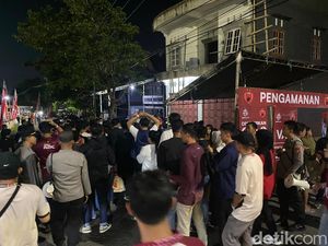Suporter Mulai Padati Stadion BJ Habibie Jelang PSM Vs Persija