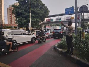 Ada Proyek Galian, Lalin di Cawang Arah Otista Macet