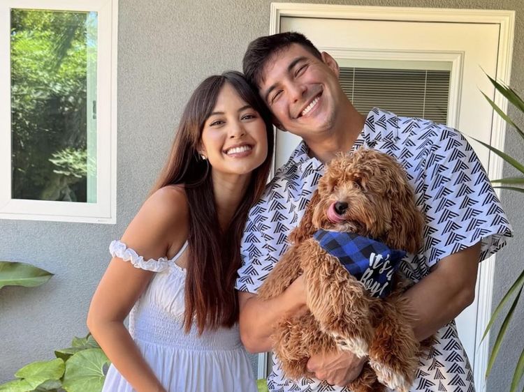 7 Foto Gender Reveal Aurelie Moeremans, Sederhana Bareng Keluarga