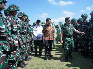 Bupati OKU Beri Semangat Peserta Komcad Matra Darat di Baturaja