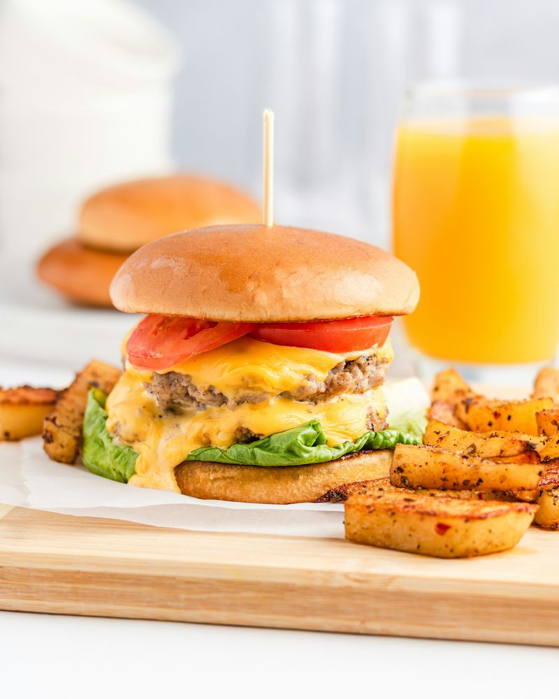 Burger salah satu makanan cepat saji atau fast food