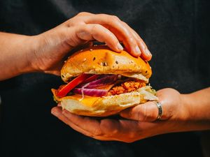 7 Bahaya Makanan Cepat Saji bagi Kesehatan, Kenapa Disebut Junk Food?