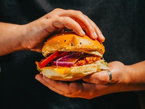 7 Bahaya Makanan Cepat Saji bagi Kesehatan, Kenapa Disebut Junk Food?