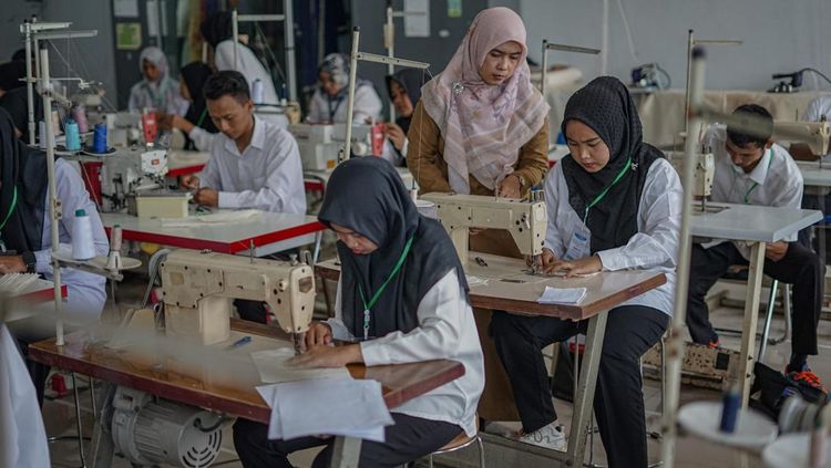Buruh Rokok di Batang Dapat Pelatihan Kerja dari Dana Cukai