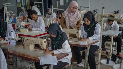 Buruh Rokok di Batang Dapat Pelatihan Kerja dari Dana Cukai