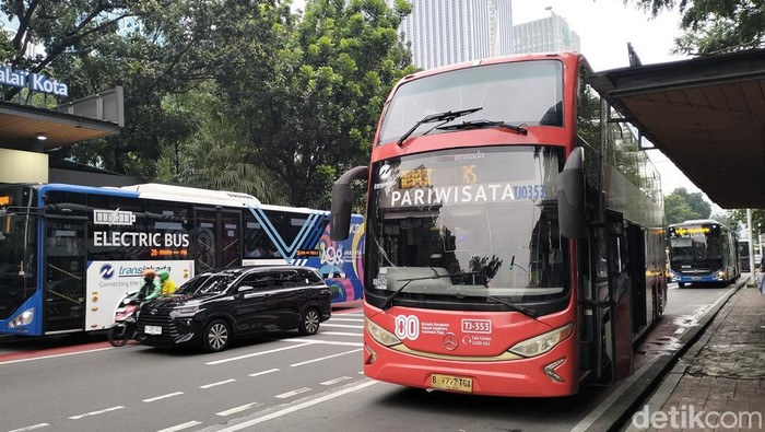Bus Wisata Jakarta