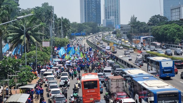Demonstrasi buruh di DPR (Taufiq/detikcom)