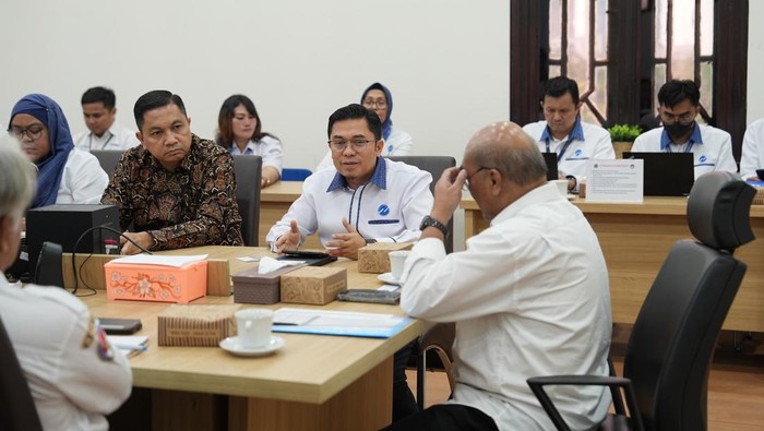 Direksi TransJakarta audiensi dengan KNKT