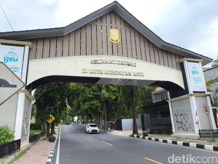 Kondisi jalan di Kabupaten Kuningan