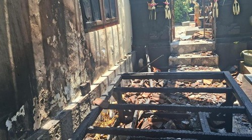Kondisi rumah warga di Kerobokan, Kuta Utara, Badung, Bali, seusai kebakaran, Senin (22/9/2025). (Foto: Dok. Polres Badung)