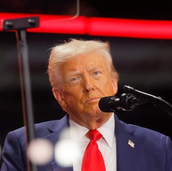 Donald Trump Ngamuk Usai Jimmy Kimmel Live Tayang Lagi