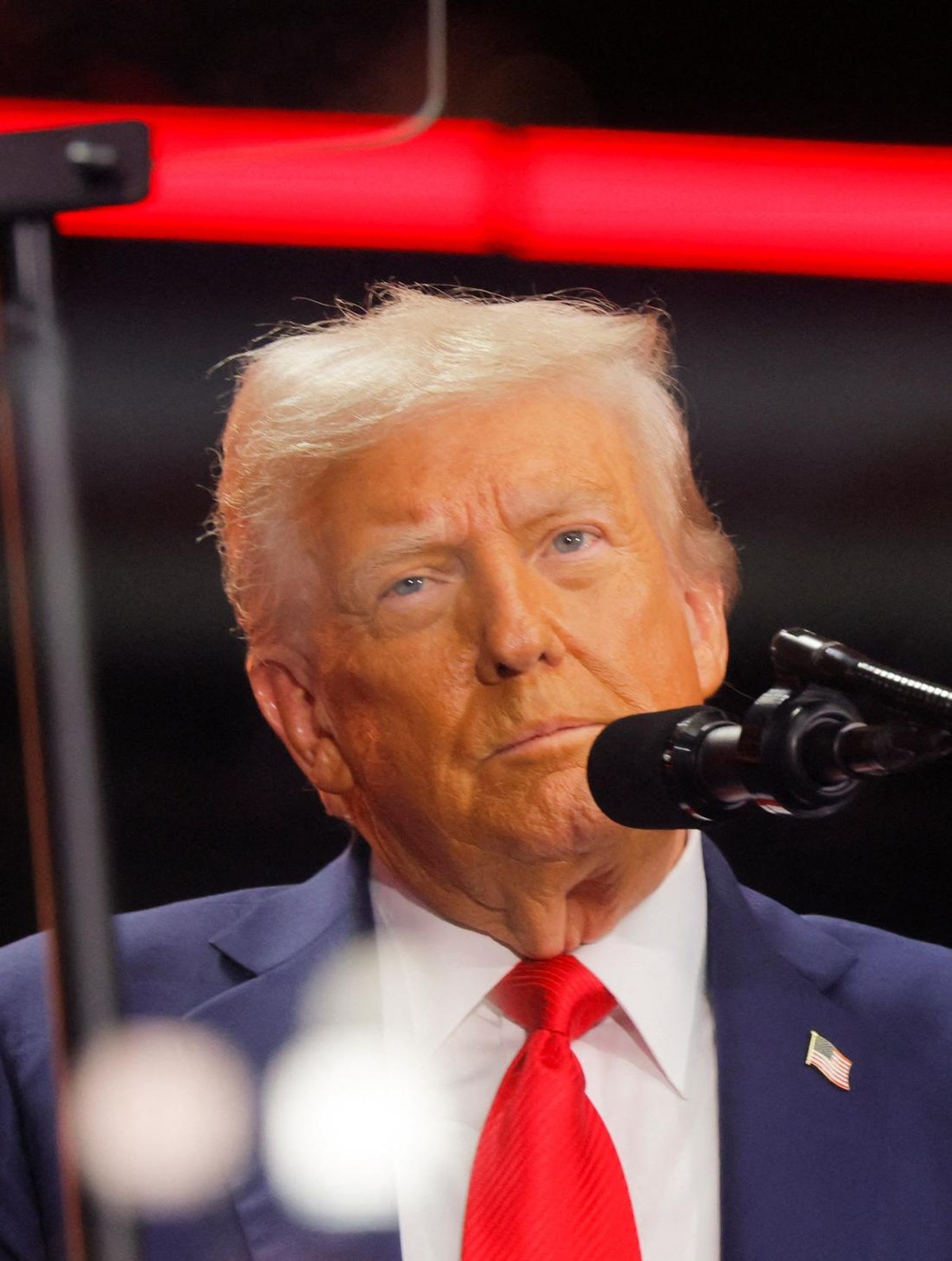 Donald Trump Ngamuk Usai Jimmy Kimmel Live Tayang Lagi