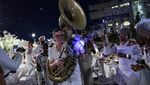 Makan Malam Rahasia Serba Putih Diner en Blanc Kembali Hiasi New York