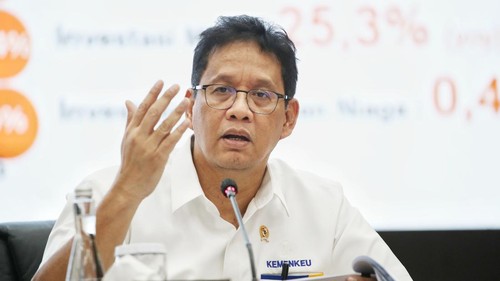 Menteri Keuangan Purbaya Yudhi Sadewa menyampaikan paparan saat konferensi pers APBN KiTa di Jakarta, Senin (22/9/2025). Menteri Keuangan melaporkan Anggaran Pendapatan dan Belanja Negara (APBN) mengalami defisit sebesar Rp321,6 triliun atau 1,35 persen terhadap Produk Domestik Bruto (PDB) pada Agustus 2025.