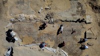 Mosaik basilika di Gracanica menunjukkan pengaruh kuat Justinianus dan Theodora dalam relasi antara gereja, kekaisaran, dan kota provinsi. Foto: REUTERS/Valdrin Xhemaj 
