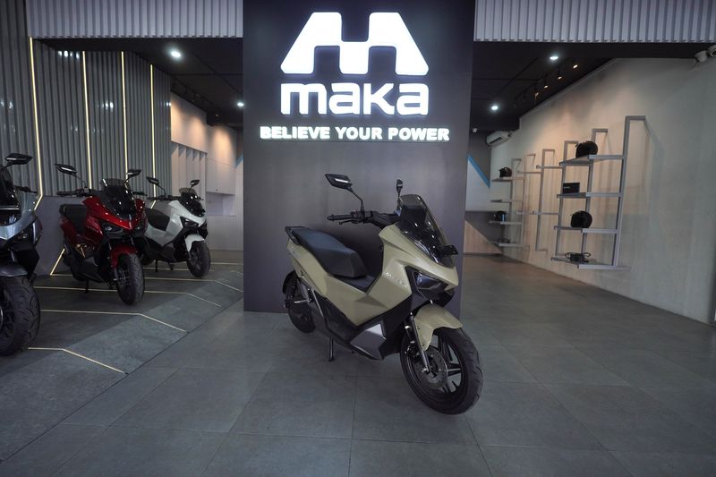 Motor listrik MAKA.