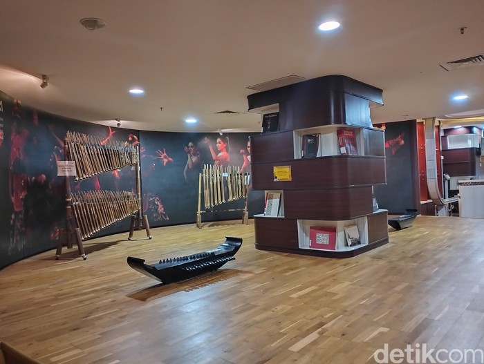 Perpustakaan Nasional Perpustakaan Nasional