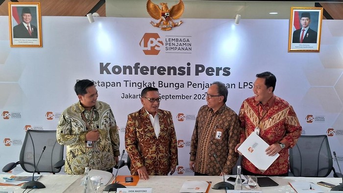Plt. Ketua Dewan Komisioner LPS Didik Madiyono dalam konferensi pers di kantornya, Jakarta, Senin (22/9/2025).
