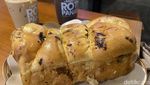 Kulineran di Suryakencana, Cicip Roti Panas Viral yang Jadi Incaran