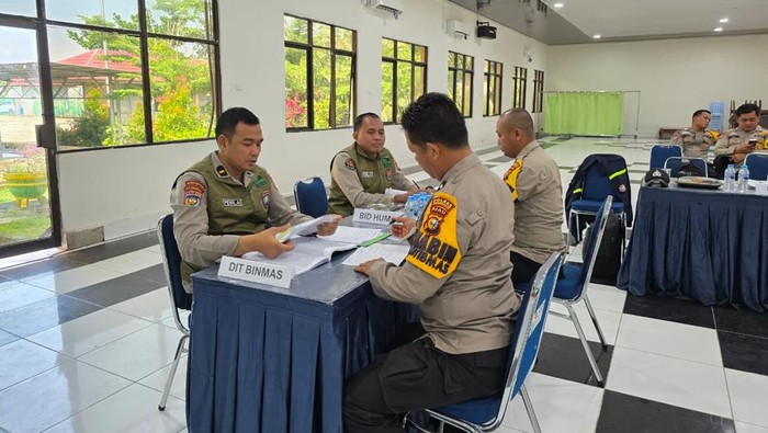 Tim Penilai Green Policing Awards 2025 Polda Riau melakukan penilaian kepada 8 Bhabinkamtibmas Polres Bengkalis, Jumat (19/9/2025).