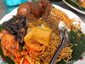 5 Fakta Warung Kongde Surabaya Jual Menu Cumi Ngaceng-Jembut Belanda