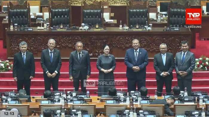 Anggito Abimanyu dikenalkan di DPR