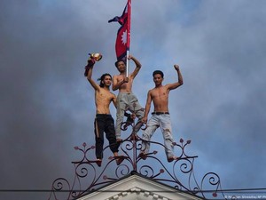 Apa Imbas Revolusi di Nepal Bagi China-India-AS?