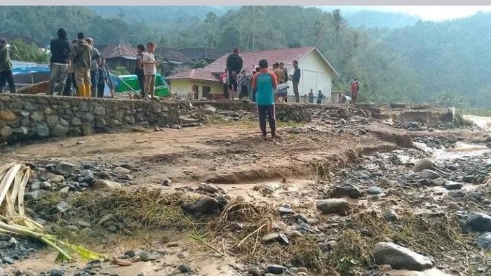 Banjir bandang terjadi di OKU Selatan