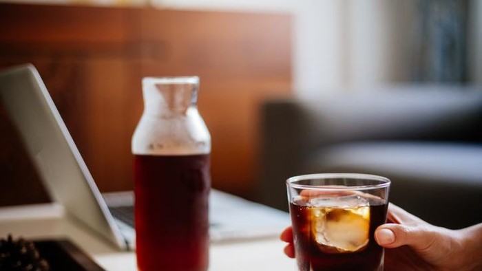 Cara minum kopi setelah makan