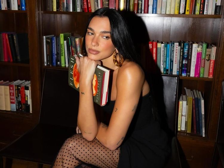 Dua Lipa Putus Hubungan dengan Manajer Diduga Gegara Gak Pro-Palestina