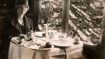 Menikmati Makan di Zeppelin dari Paris ke Berlin Foto: AOL