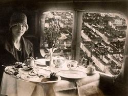 Intip Foto Kehidupan 1928: Hidup Sederhana di Ambang Depresi Besar