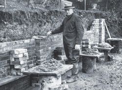 Intip Foto Kehidupan 1928: Hidup Sederhana di Ambang Depresi Besar