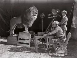 Intip Foto Kehidupan 1928: Hidup Sederhana di Ambang Depresi Besar