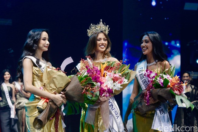 Rita Nurmaliza yang dikenal sebagai konten kreator dan model pada akhirnya terpilih menjadi 1st Runner Up Miss Universe Indonesia 2025. Foto: Grandyos Zafna/detikcom