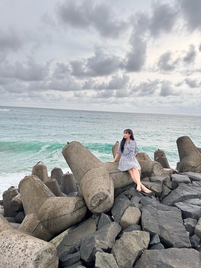 Happy Asmara di Pantai pudak, Blitar Happy Asmara di Pantai Pudak, Blitar