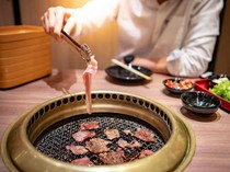 Duh! Tanpa Ada Sebab, Turis Ludahi Turis di Restoran Thailand