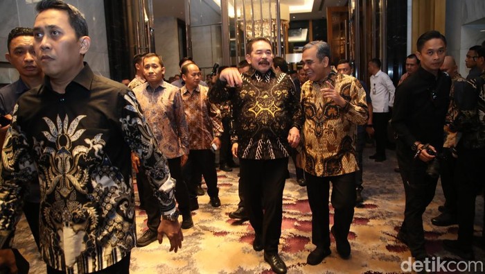 Jaksa Agung ST Burhanuddin dan Ketua MPR Ahmad Muzani di Adhyaksa Awards 2025. (detikcom)