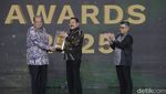 Jaksa Agung Terima Penghargaan Tokoh Progresif Penegakan Hukum dari Transmedia
