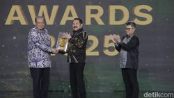 Tokoh Progresif dalam Penegakan Hukum - Adhyaksa Awards 2025